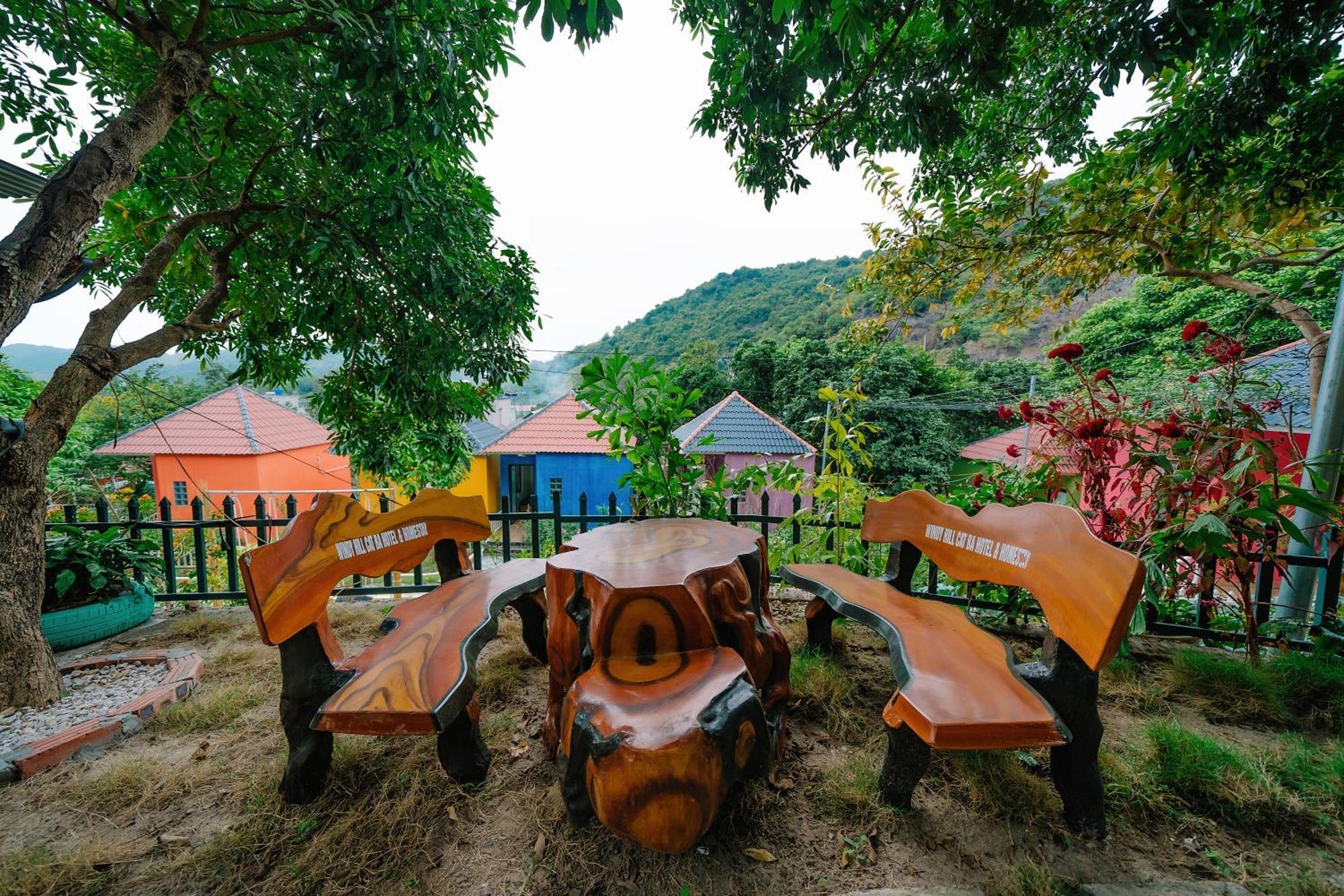 Windy Homestay Cat Ba Island Eksteriør bilde